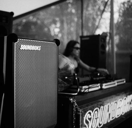 Packs sono complets pour soirées et événements - enceintes RCF et Soundboks